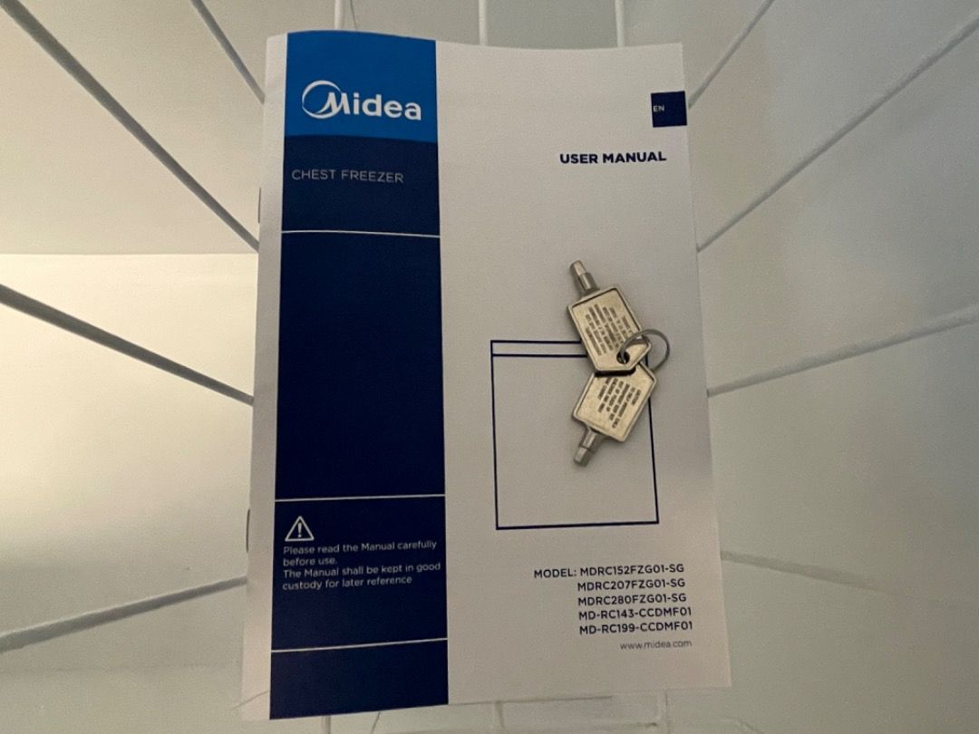 Midea Chest Freezer 198 litre, TV & Home Appliances, Kitchen