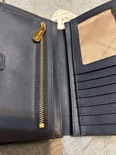 買MK對折中皮夾送FOSSIL三折中皮夾