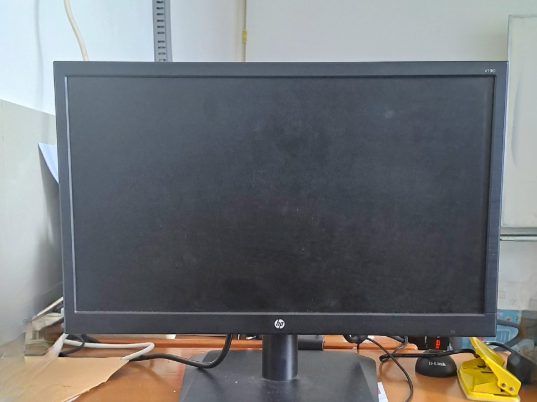 Monitor LCD 18,5 in Wide merk HP on Carousell