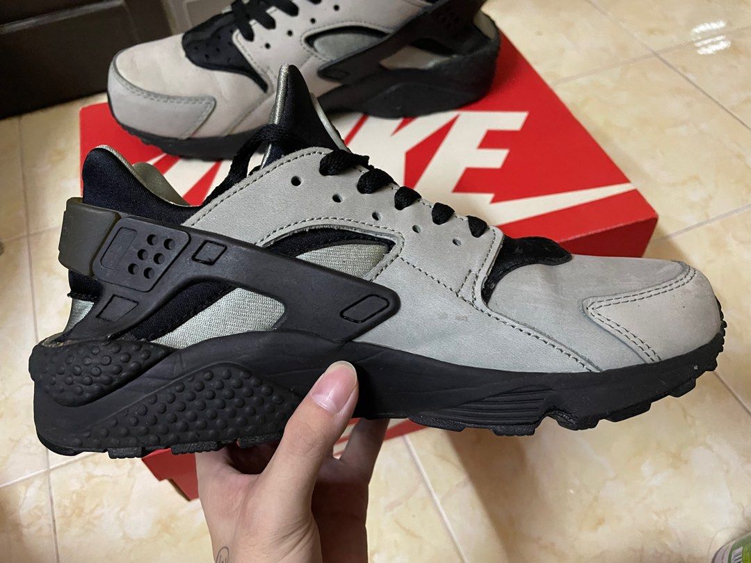 Huaraches black red and sale green
