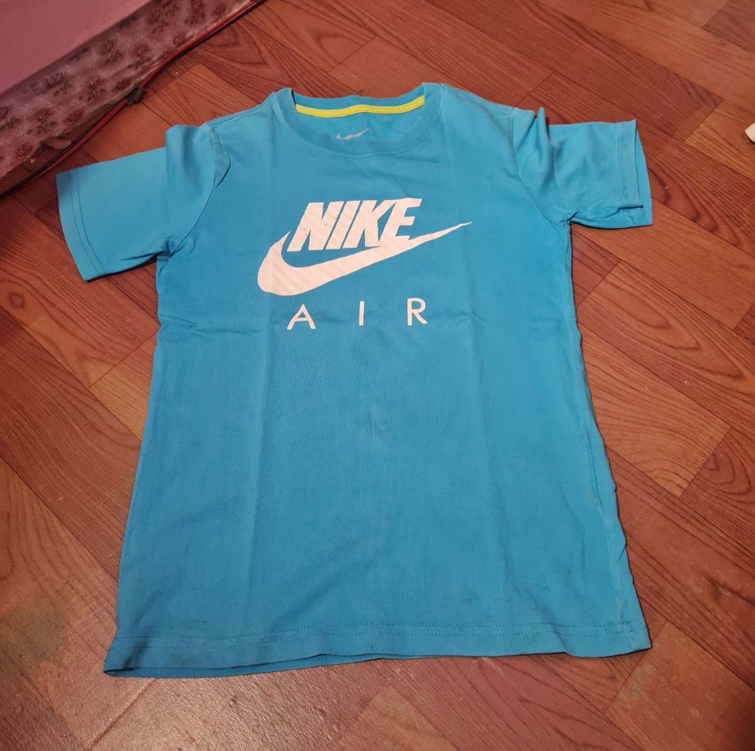 Nike not fila t shirt discount