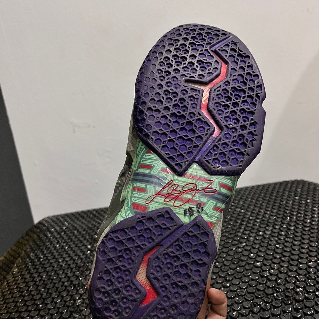 Nike flywire lebron james hot sale