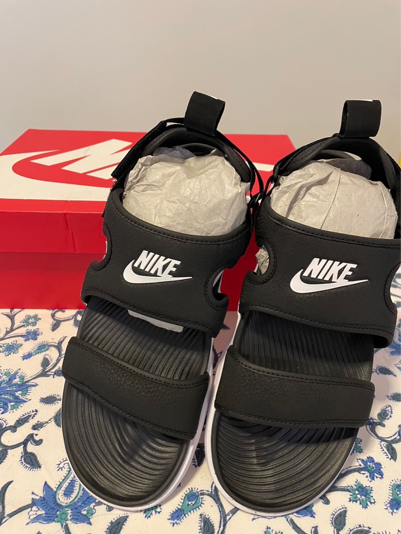 3c nike sandals