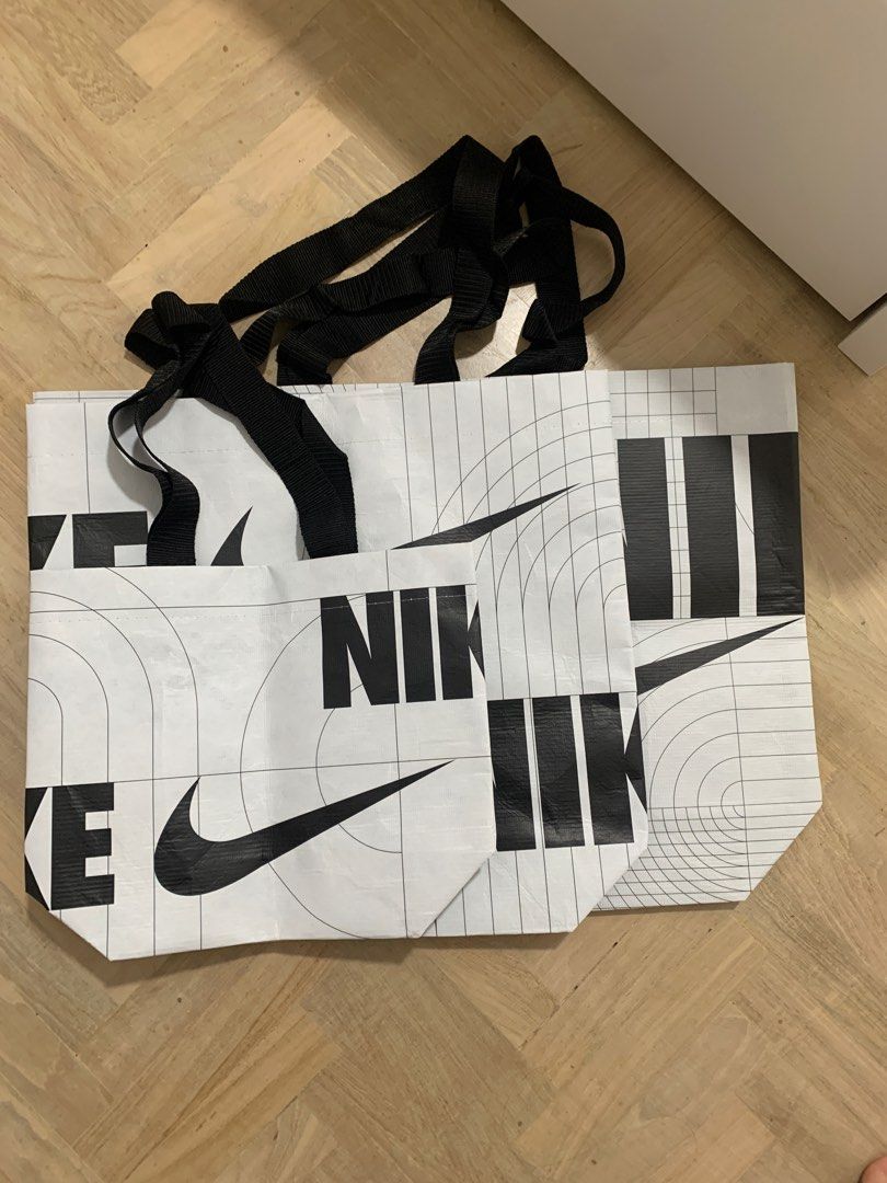 nike store bag