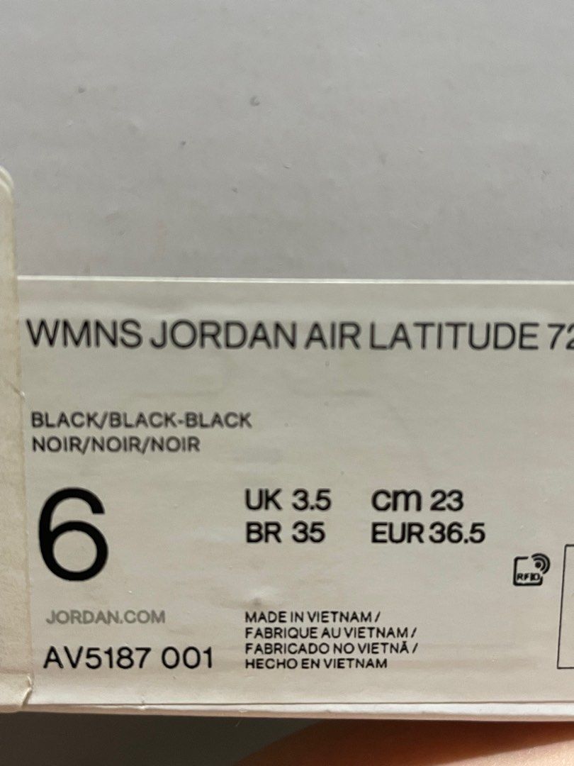 NIKE WMNS JORDAN AIR LATITUDE 720 TRIPLE BLACK