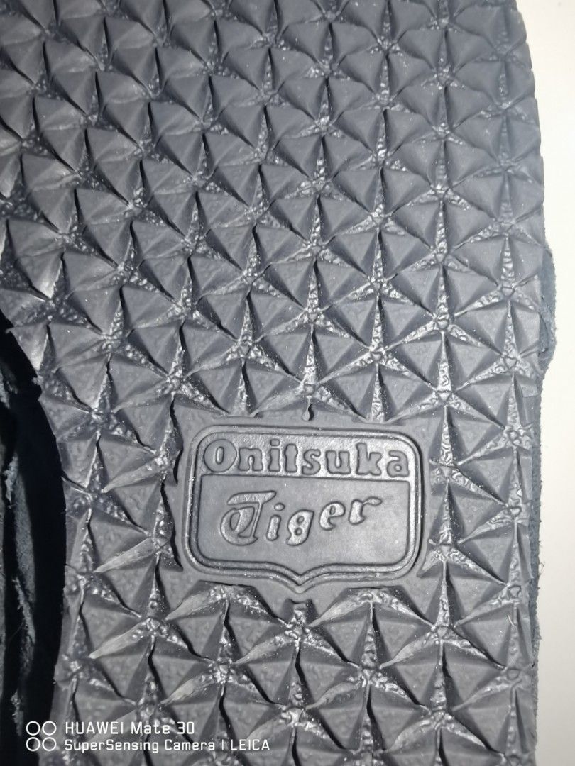 onitsuka tiger all black leather