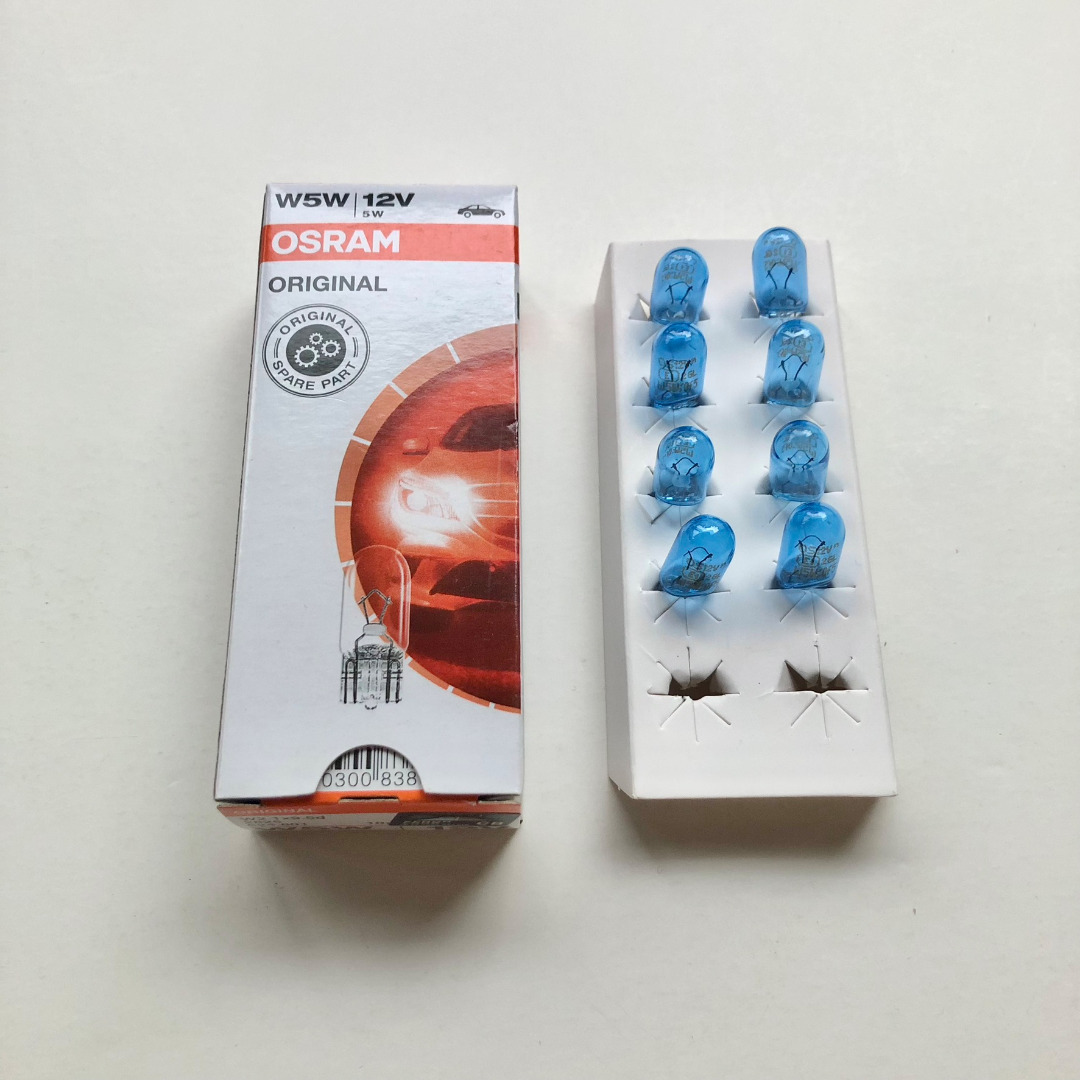 https://media.karousell.com/media/photos/products/2023/5/27/osram_t10_w5w_4000k_cool_blue__1685184029_8fa6a28f