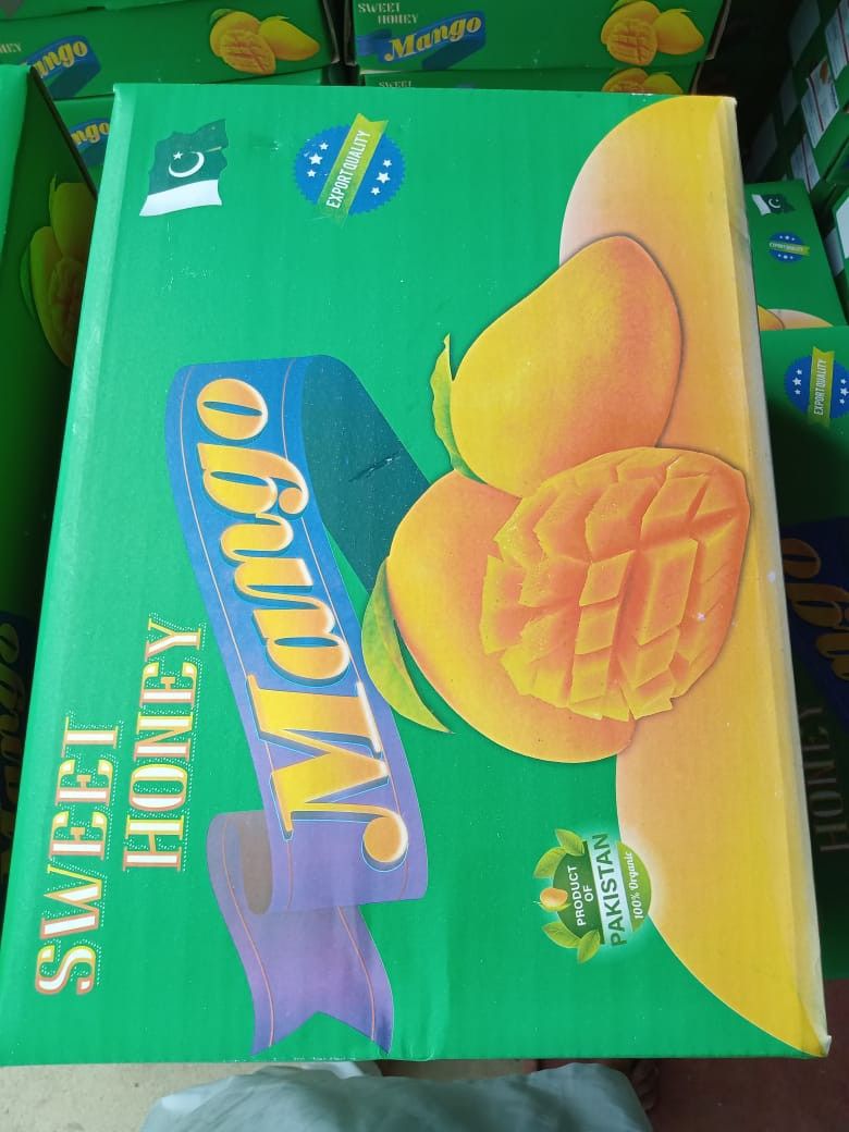 Pakistani mango, Food & Drinks, Fresh Produce on Carousell
