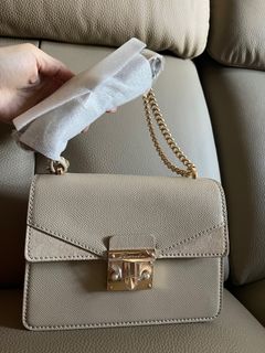 （分類：）位於 。 由 kakaday 提交（商品編號 1234155414，圖片 1）。簡介： 。