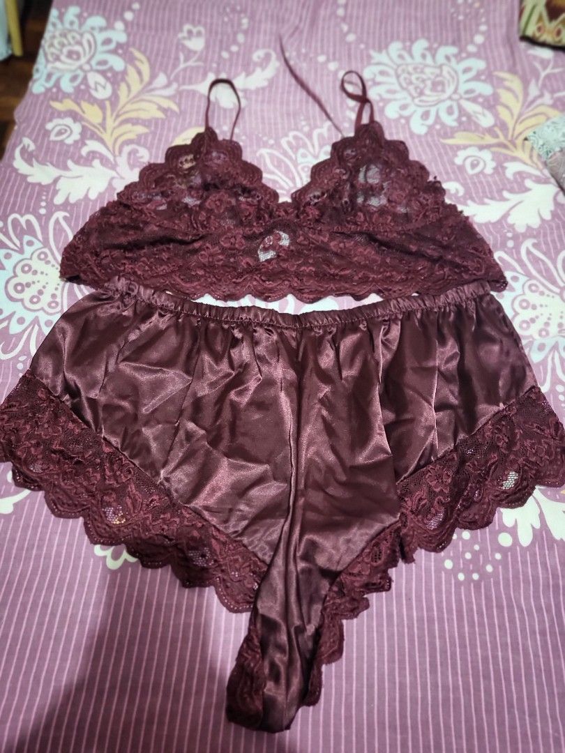 ONHAND‼️ Brandy Melville ~ Floral Bow Underwear, Women's Fashion,  Undergarments & Loungewear on Carousell