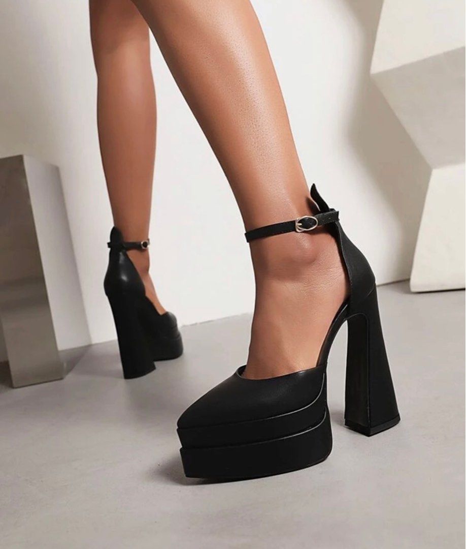 Chunky heel pumps Color black - SINSAY - 8509F-99X