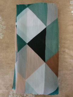 printed pleated shawl and instant plain swift shawl