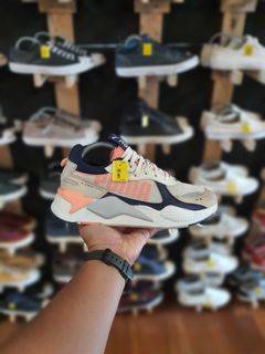 (Category: ) located in . Submitted by my_sneakerghost (Listing ID 1234133803, Image 1). Description: .