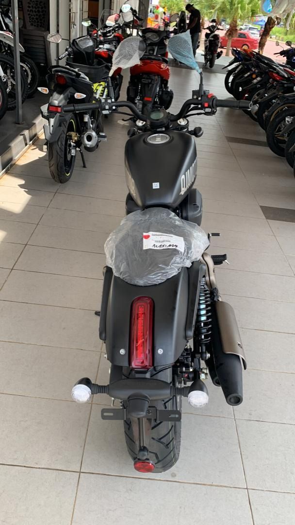 QJ MOTOR SRV250 Cafe Racer V-TWIN(LOW DEP), Motorbikes on Carousell