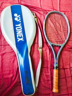 Raket Yonex tenis
