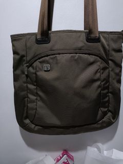 Rare victorinox authentic tote/ laptop bag like new