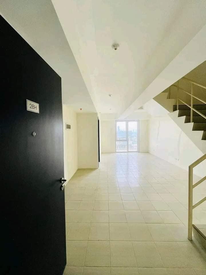 RESORT CONDO 12BR PASIG RENT TO OWN C5 Ortigas Bgc Tiendesitas St