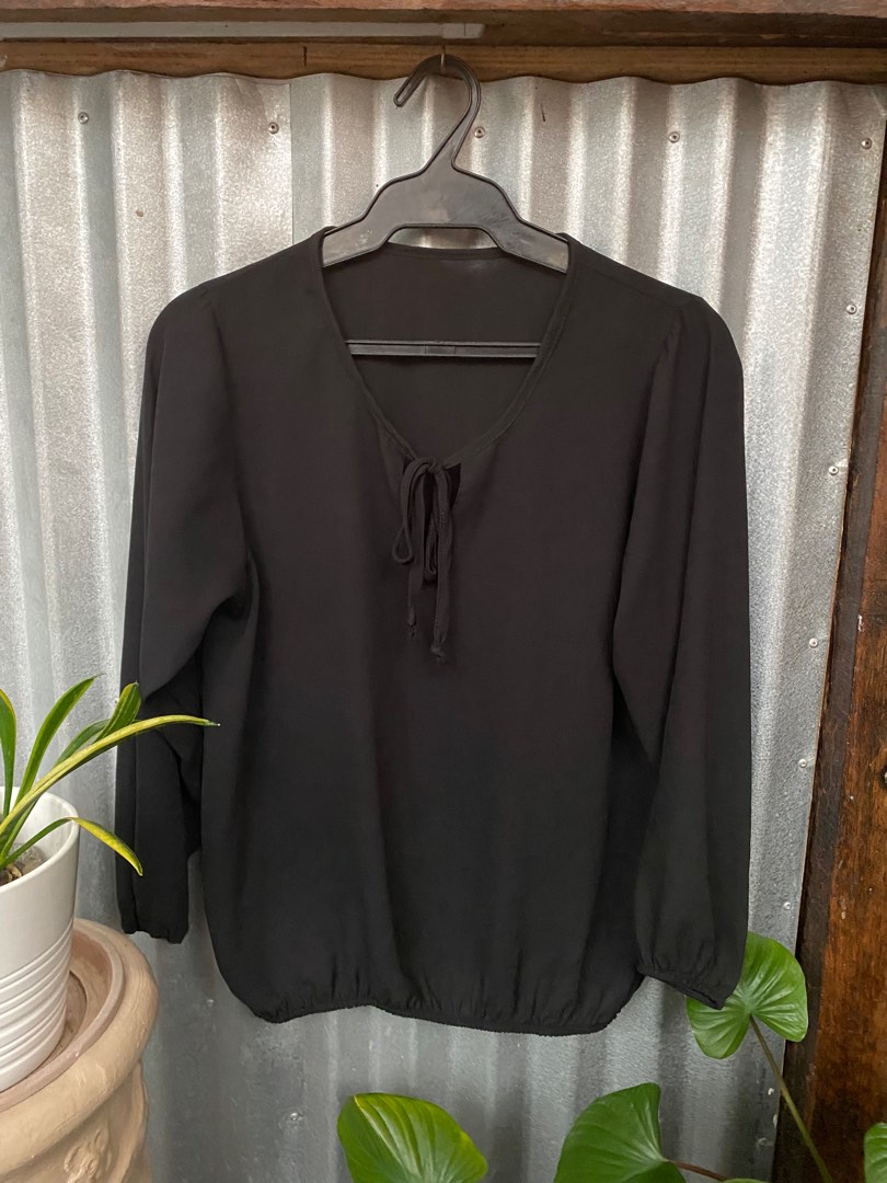 S TO L see through longslevees on Carousell