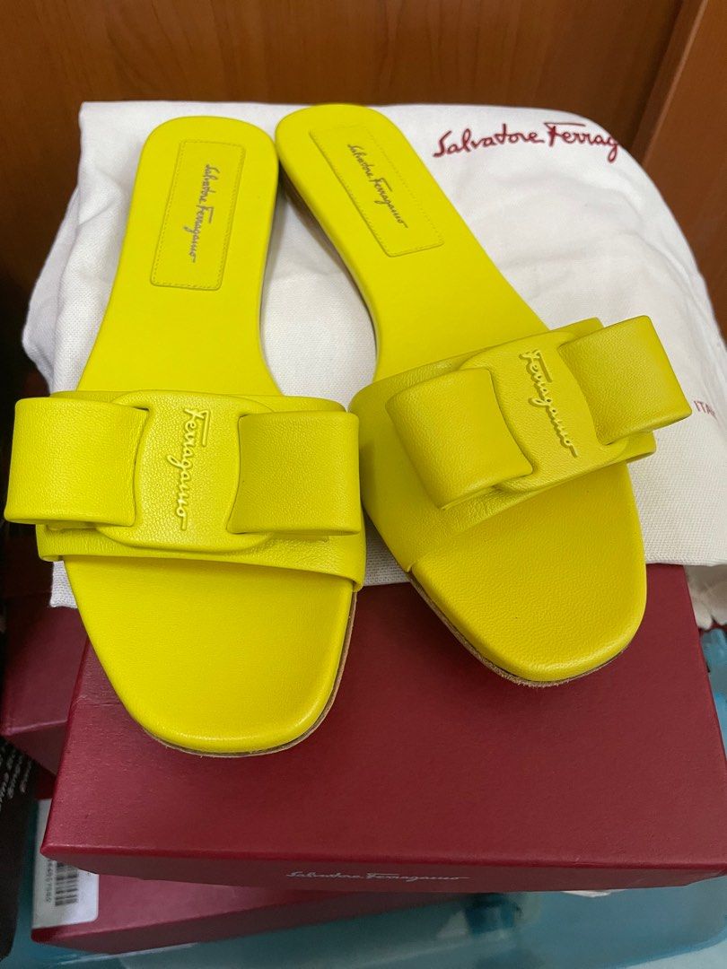 Salvatore Ferragamo Vicky Sliders Yellow Size 8