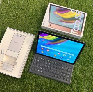 Samsung tab S 5e 64gb + smart folio keyboard sein original