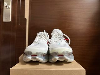 （分類：）位於 。 由 NewSneakers 提交（商品編號 1234197245，圖片 1）。簡介： 。