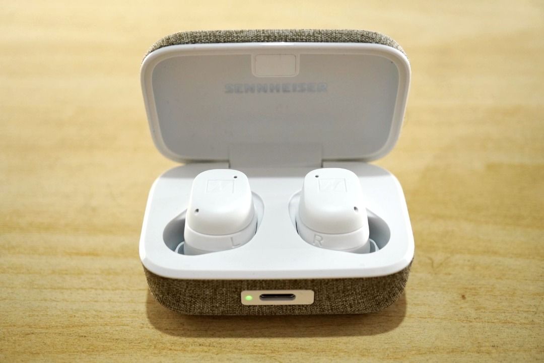Sennheiser momentum 3 warranty best sale