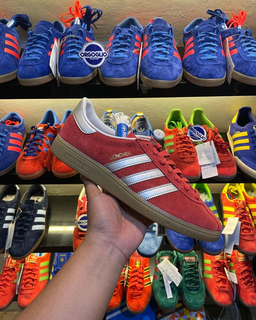 Sepatu adidas MUNCHEN RED SILVER Fesyen Pria Sepatu Sneakers