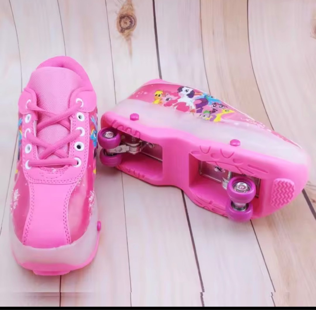 Skating shoes frozen 18cm on Carousell