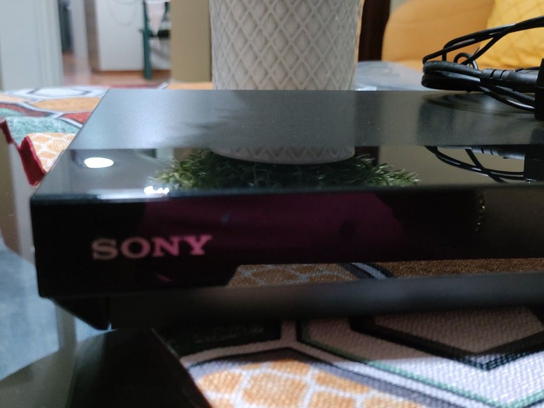 Sony Ultra HD 4K Bluray/DVD UBPX700, TV & Home Appliances, TV