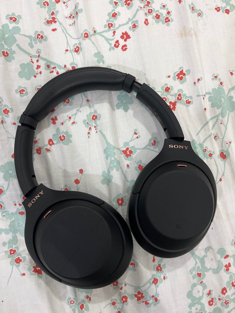 Sony xm4, Audio, Headphones & Headsets on Carousell