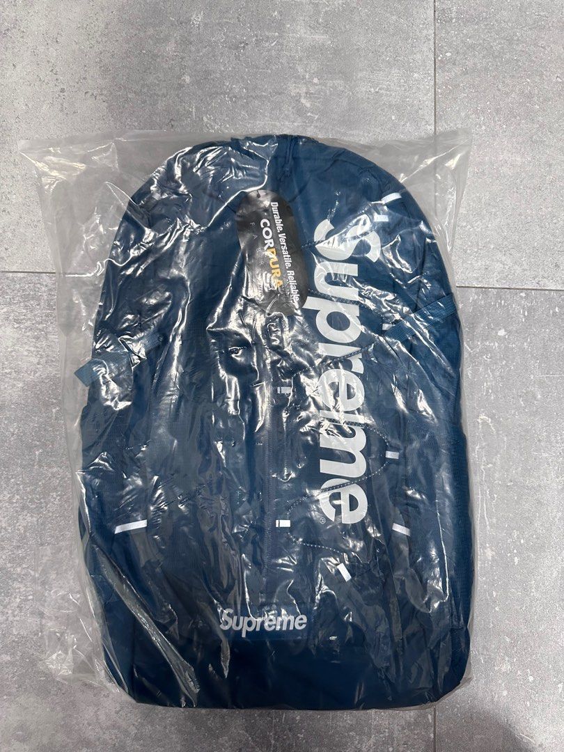 Supreme 2017ss backpack, 名牌, 手袋及銀包- Carousell