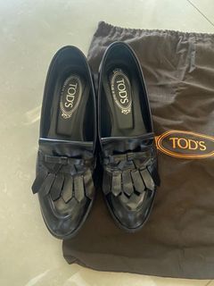 TODS平底樂福 皮鞋
