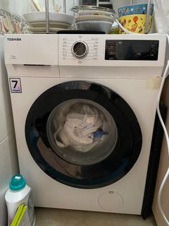 （分類：）位於 。 由 screwit.2 提交（商品編號 1234209182，圖片 1）。簡介： 。