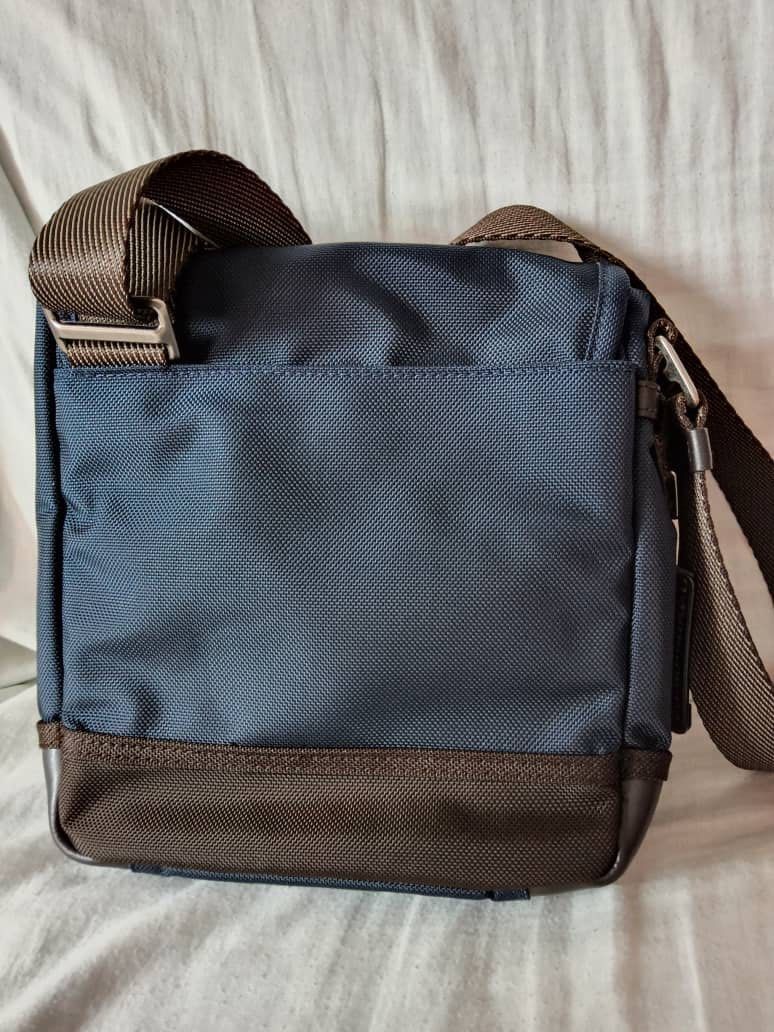 tumi kerby crossbody bag (original), Men's Fashion, Bags, Sling Bags on ...