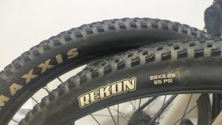 超美品の RETROSPEC RACING8 ホイールセット パーツ - retrace.ai