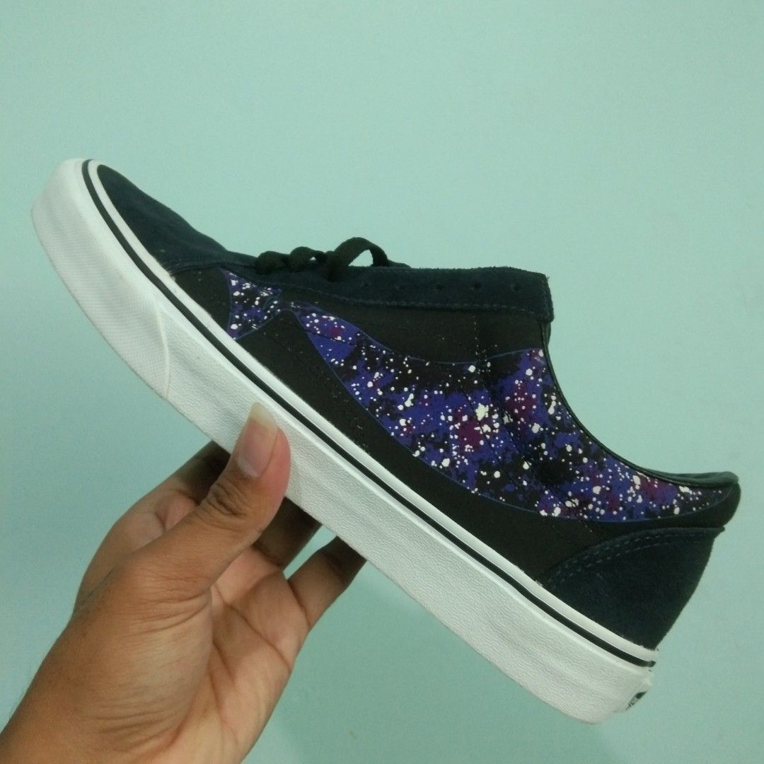 Vans top galaxy hijau