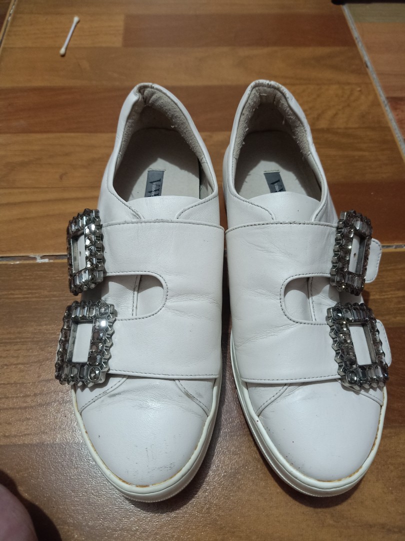 vera wang sneakers