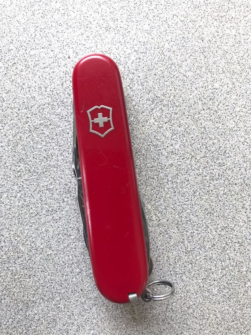 Victorinox explorer plus discontinued outlet