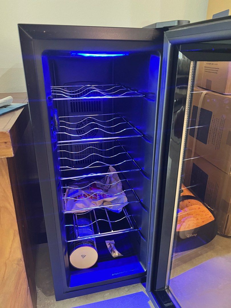 Farfalla Wine cellar 12 bottles, TV & Home Appliances, Kitchen