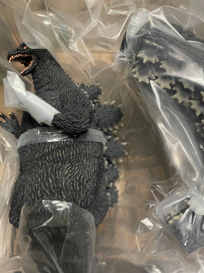 X-Plus 30cm Ric Exclusive Godzilla (1993) Luminescence Ver., Hobbies ...