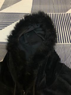 RUSH ‼️Y2K Black Velvet Jacket with furred Hood