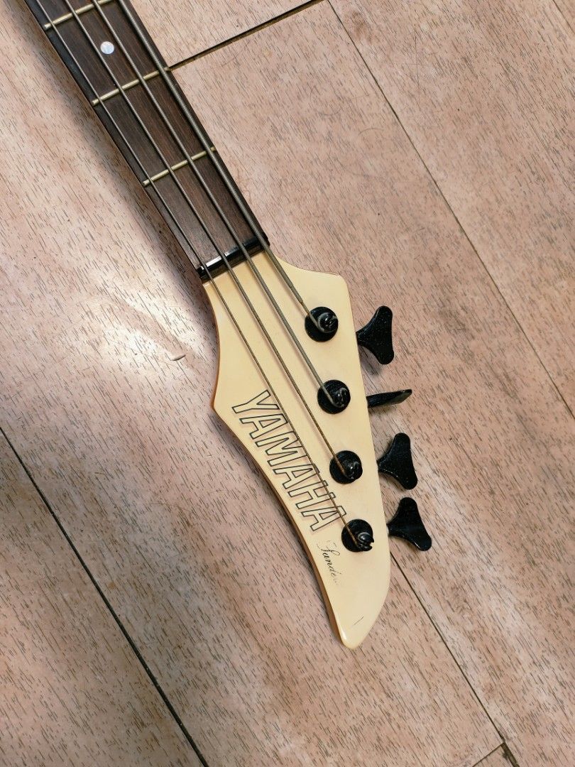 yamaha RBX650 bass Guitar, 興趣及遊戲, 音樂、樂器 & 配件, 樂器 Carousell