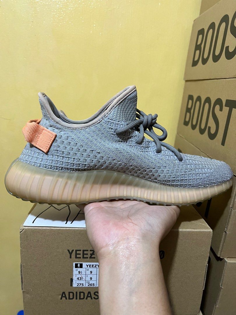 Yeezy Boost 350 v2 Trueform Size 9.5 Men s Fashion Footwear