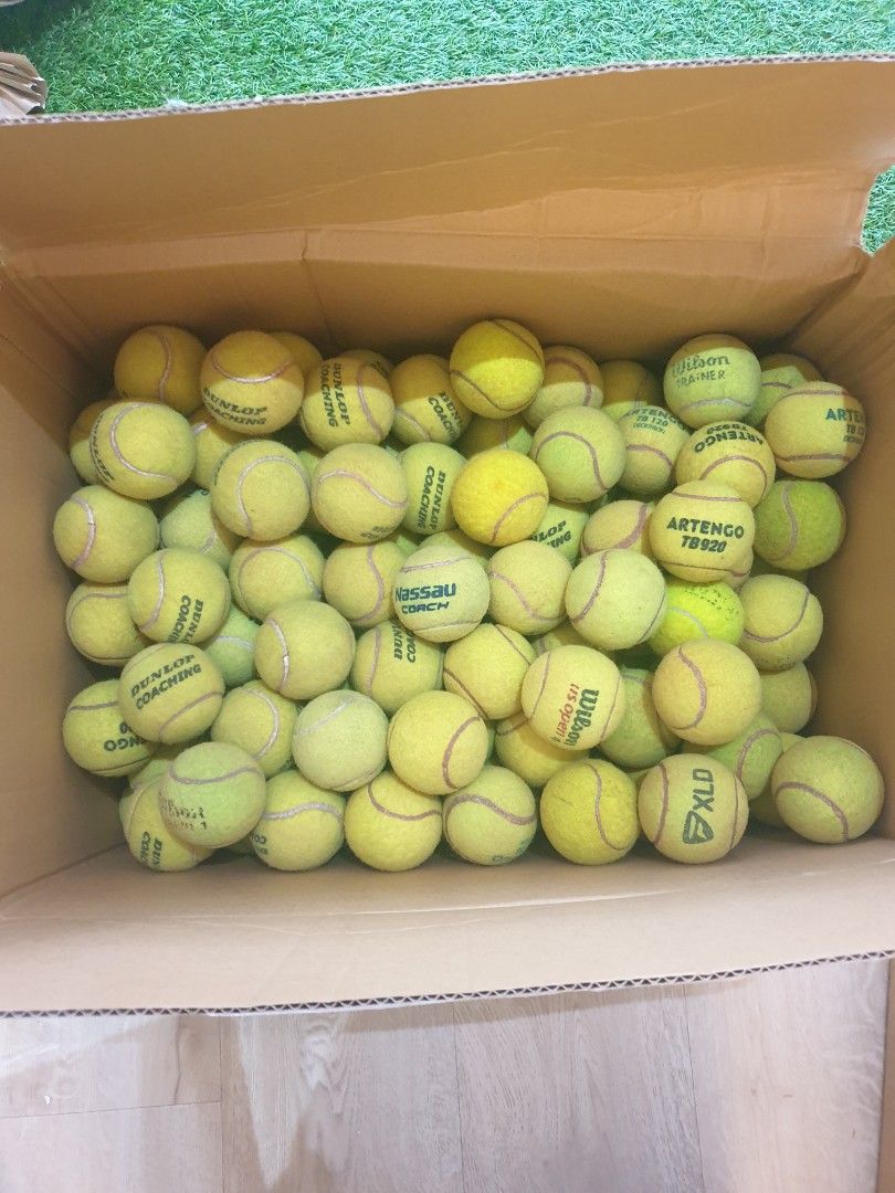 150 Tennis Balls (mostly pressureless), Sports Equipment, Sports
