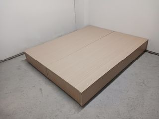 雙人床底