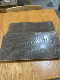兩塊貓抓板 送吸盤貓玩具