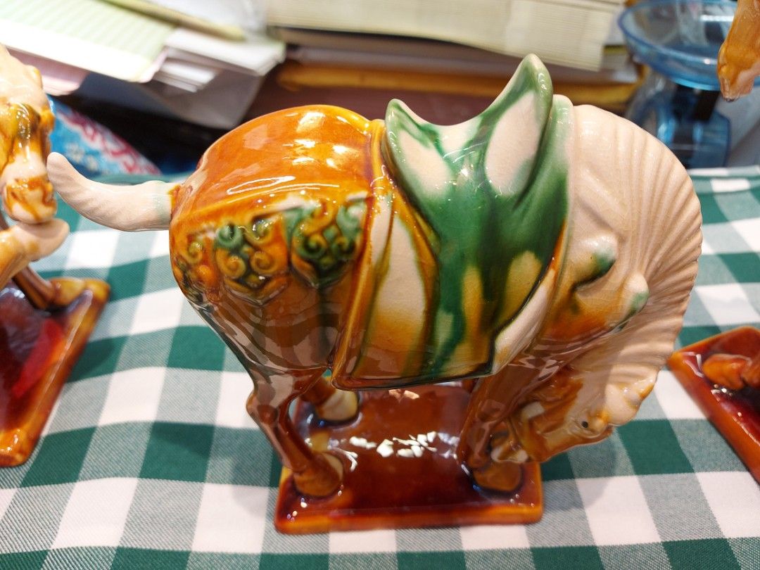 唐三彩　盒子　美術品　茶道具 唐三彩 盒子 美術品 茶道具 （九十年代唐三彩陶瓷馬一套不同形態