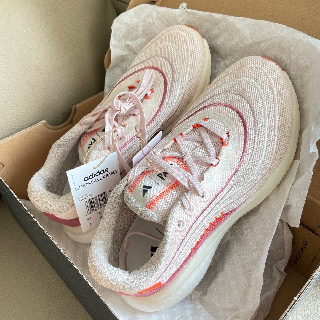 全新！US7 adidas SUPERNOVA 2.0 X PARLEY 跑鞋, 女裝, 鞋, 波鞋- Carousell