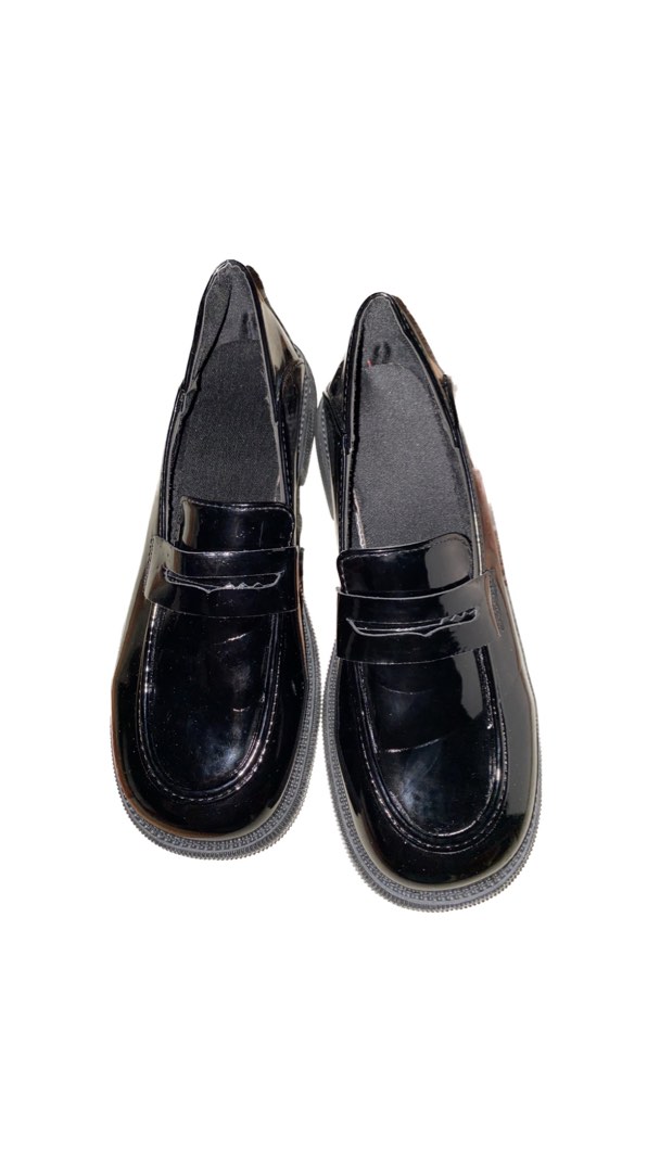 AESTHETIC LOAFERS, Women's Fashion, Footwear, Loafers on Carousell