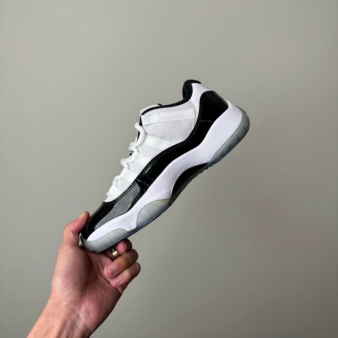 Air Jordan AJ11 series
